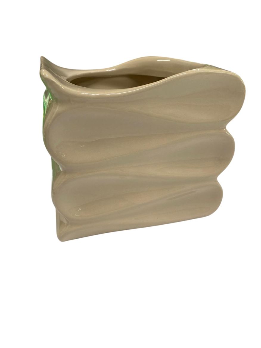 Vasi Ceramica. Viennetta Cream - 16x13x14cm