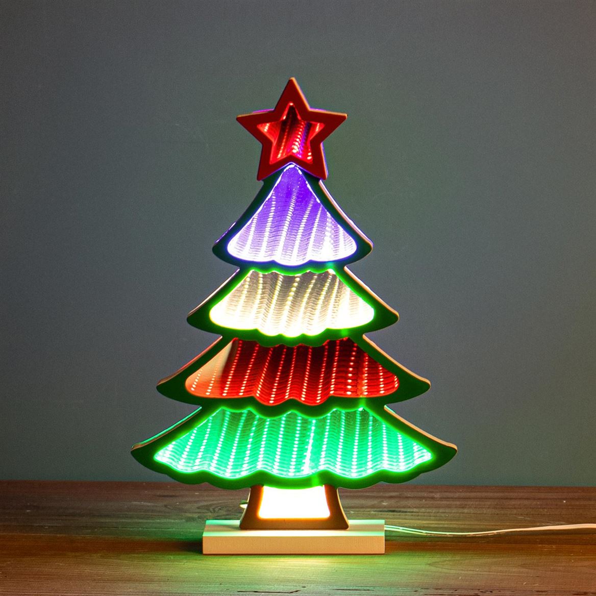 Xmas. Albero 21xh.31 Cm Led Con Base - Multicol.